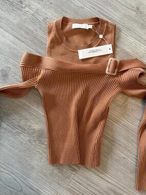 Jonathan Simkhai Camel Sweater — Size Medium (NWT) Mandy cold shoulder sweater